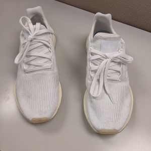 Adidas Swift Run Shoes